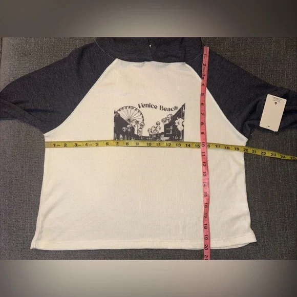 NWT Pink Republic Hooded Shirt Gray/Ivory Long Sleeve Women's Tee Waffle Knit - Picture 6 of 6